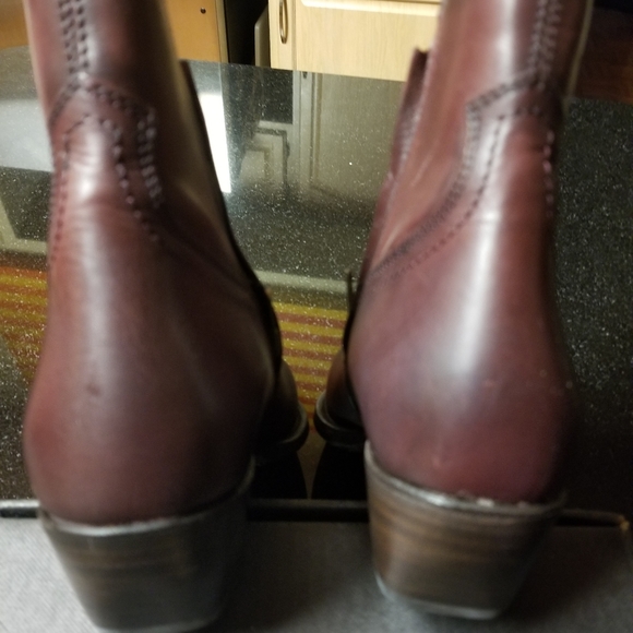 Frye Boots - Picture 7 of 11